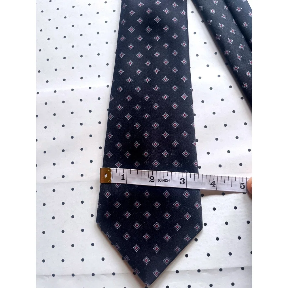 Tattersall Mens Silk Tie Navy Blue Red White Geometric Medallion Pattern Classic